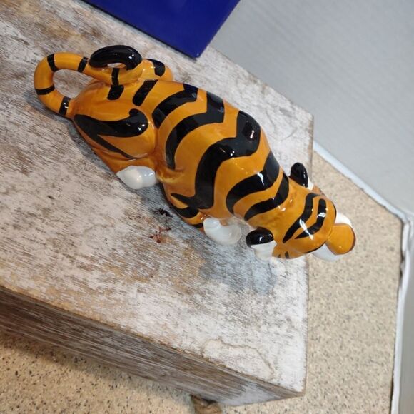 Aladdin Figurine Set of 2 - Picture 3 of 6